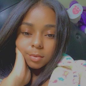 Meet your Posher, Karae